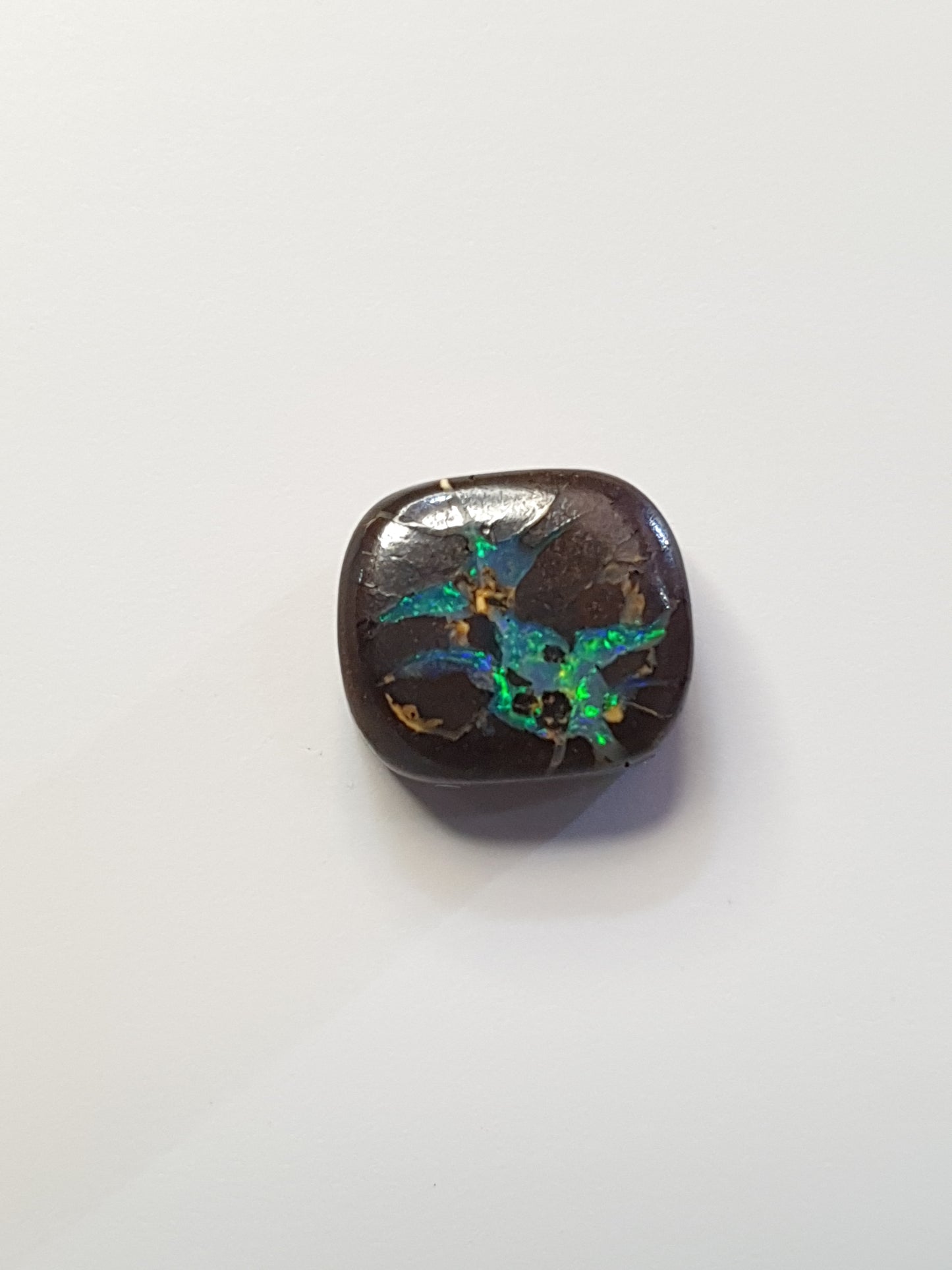 5ct Australian boulder opal matrix cabochon (Opalton)
