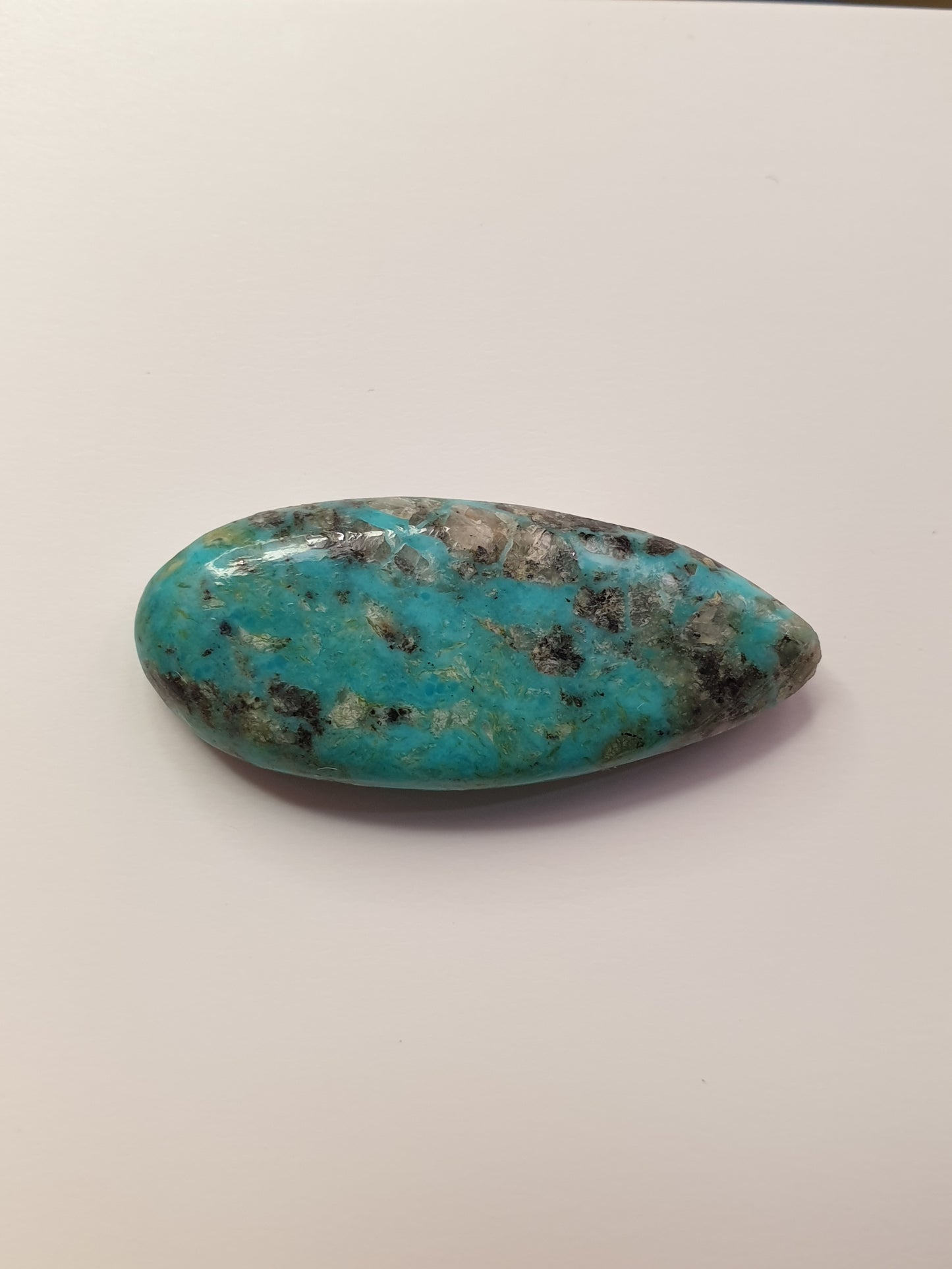 15ct Kingman boulder freeform turquoise cabochon - Brighton Gemstones