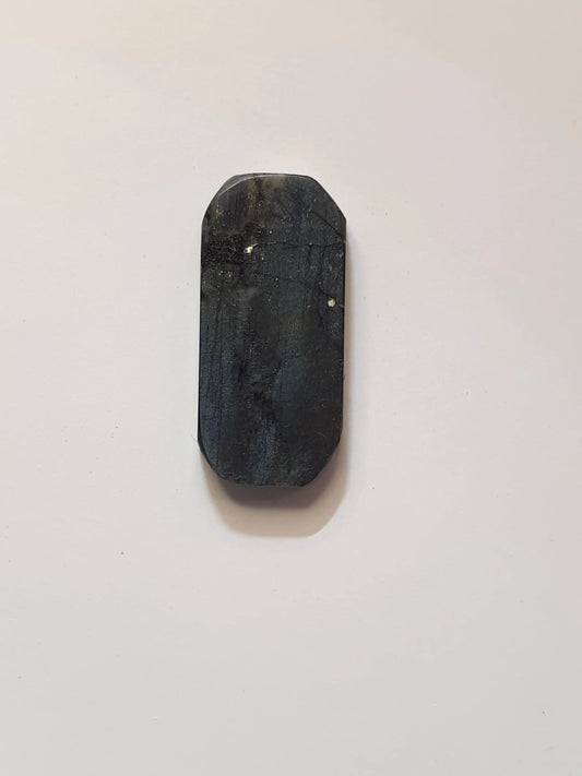 5ct Finnish Spectrolite cabochon