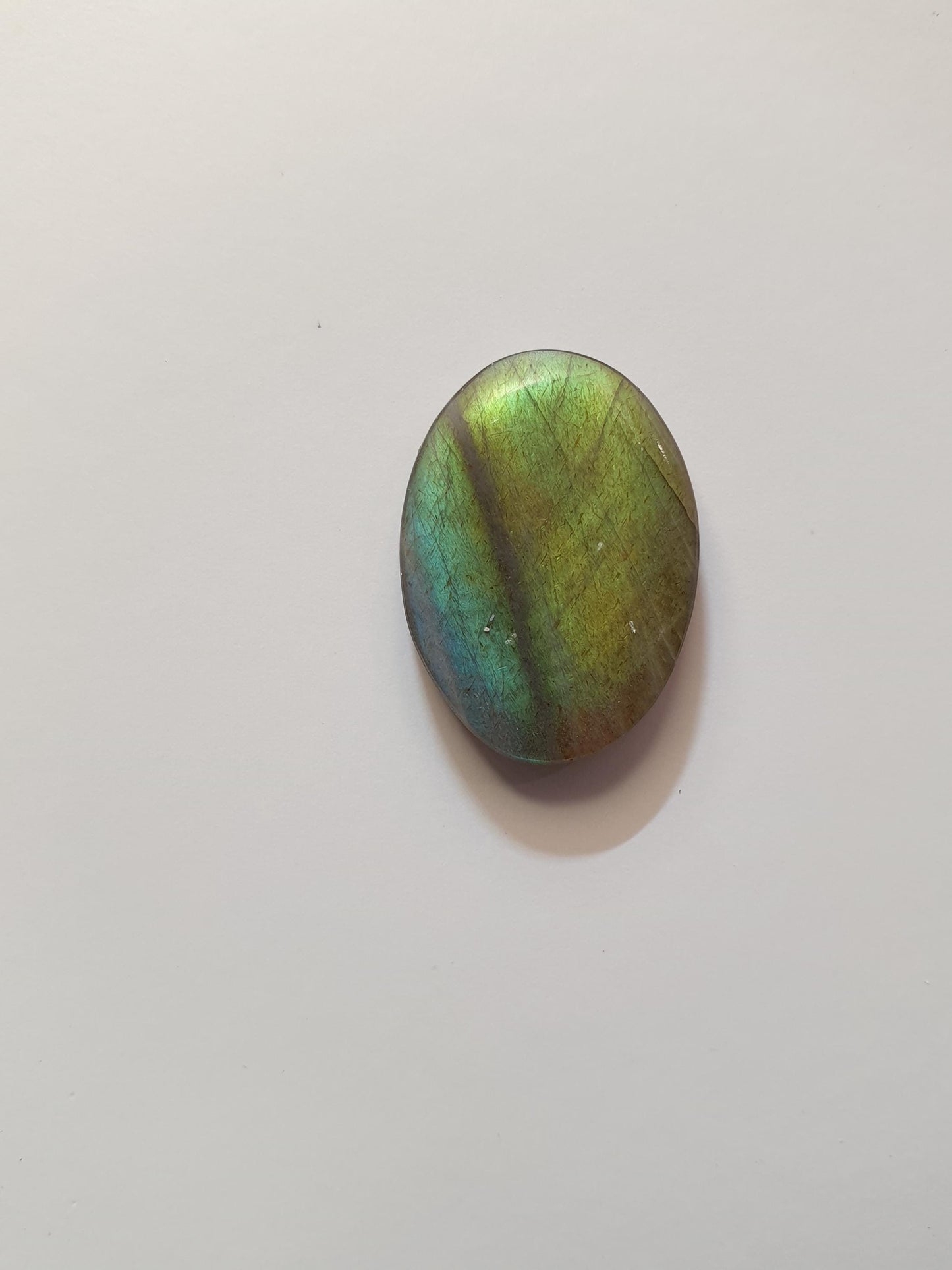 9ct Spectrolite cabochon