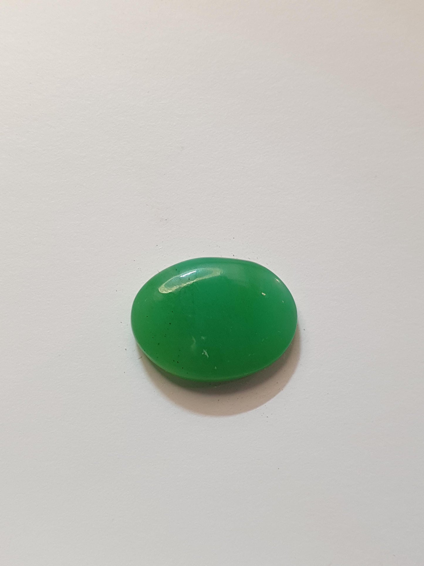 7ct Marlborough Chrysoprase cabochon